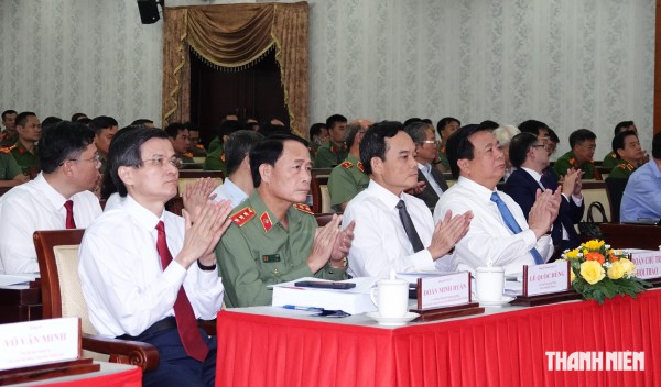 GS-TS Nguyễn Xuân Thắng: Xây dựng 'hợp đồng xã hội số' bảo vệ dữ liệu cá nhân GS-TS Nguyễn Xuân Thắng: Xây dựng 'hợp đồng xã hội số' bảo vệ dữ liệu cá nhân