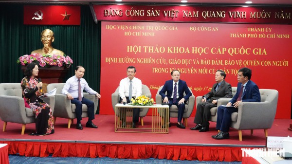 GS-TS Nguyễn Xuân Thắng: Xây dựng 'hợp đồng xã hội số' bảo vệ dữ liệu cá nhân GS-TS Nguyễn Xuân Thắng: Xây dựng 'hợp đồng xã hội số' bảo vệ dữ liệu cá nhân