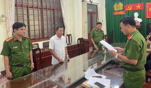 Giám đốc lừa đảo bán một thửa đất cho nhiều người Giám đốc lừa đảo bán một thửa đất cho nhiều người