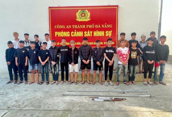 Hẹn nhau hỗn chiến lúc rạng sáng, thiếu niên Đà Nẵng bị đâm xuyên ngực Hẹn nhau hỗn chiến lúc rạng sáng, thiếu niên Đà Nẵng bị đâm xuyên ngực