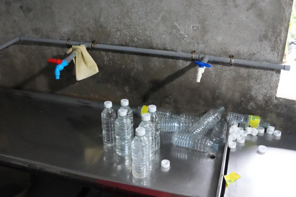 Hóa chất và nước lã cho 'ra lò' 60.000 lít 'giấm gạo lên men tự nhiên'