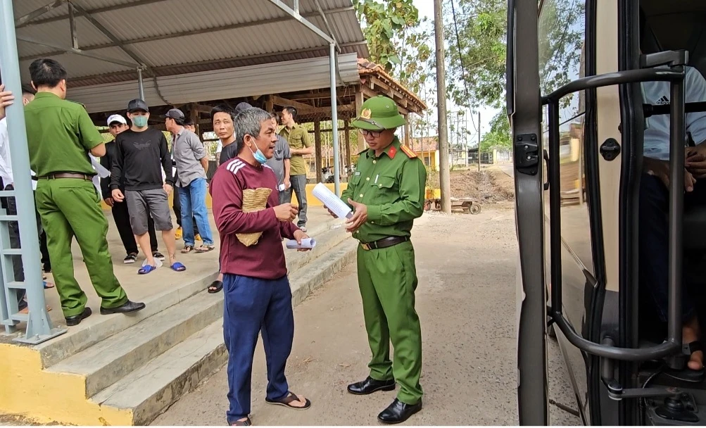 Hơn 1.100 phạm nhân Trại giam Xuân Lộc được giảm án, trả tự do
