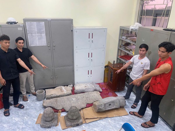 Hưng Yên: Bắt nhóm thanh niên trộm cắp cổ vật ở chùa Nôm Hưng Yên: Bắt nhóm thanh niên trộm cắp cổ vật ở chùa Nôm