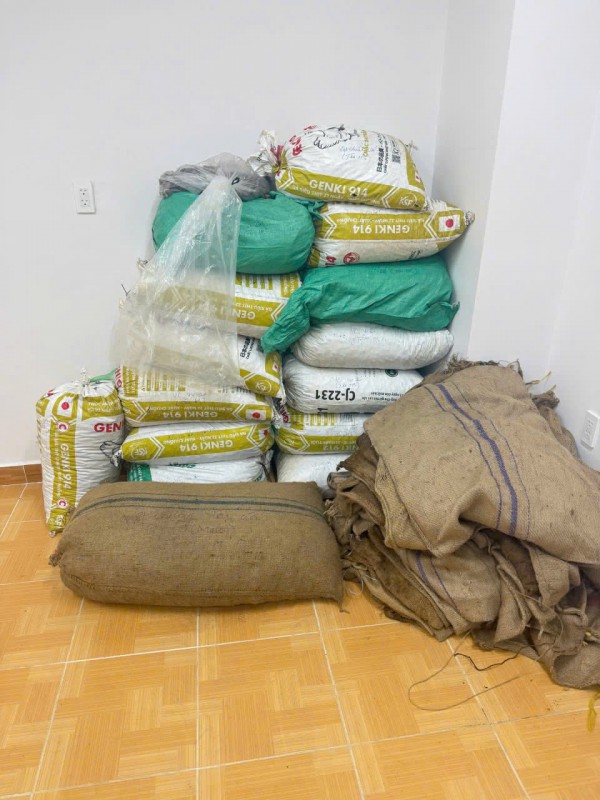 Khởi tố 24 bị can 'rút ruột' 500 tấn hạt điều ở cảng Sài Gòn Hiệp Phước