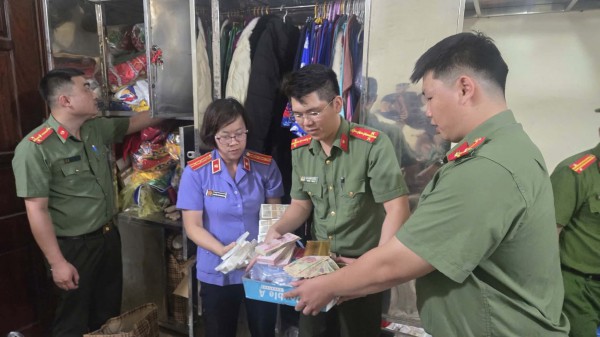Khởi tố 3 bị can 'rút ruột' hàng tỉ đồng công đức tại đền Kỳ Cùng