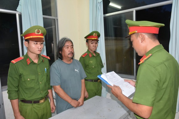 Khởi tố bị can đốt tiệm photocopy khiến cha ruột và một phụ nữ tử vong