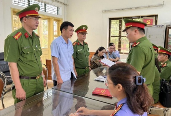 Khởi tố cán bộ địa chính xã ở Hà Giang gây thiệt hại tiền tỉ