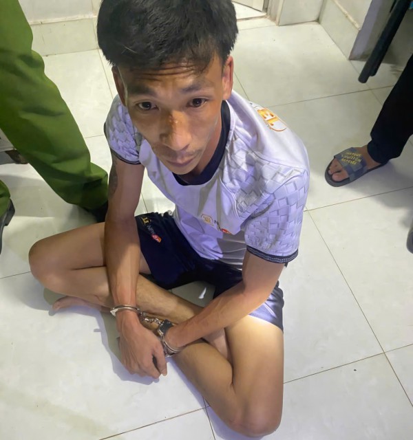 Khởi tố đôi nam nữ trộm giỏ xách đựng tài sản hơn 500 triệu đồng