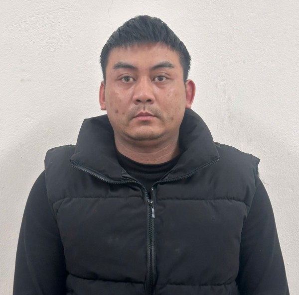 Khởi tố đối tượng trói, đánh con ruột, hành hạ vợ mang thai Khởi tố đối tượng trói, đánh con ruột, hành hạ vợ mang thai