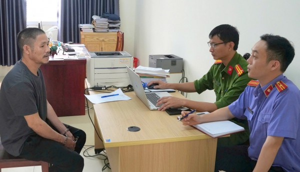 Khởi tố người đàn ông dùng búa đánh vào đầu CSGT khi bị xử lý nồng độ cồn