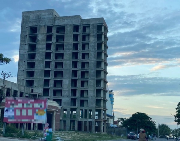 Khởi tố nguyên Chi cục trưởng Thi hành án dân sự Đồng Hới