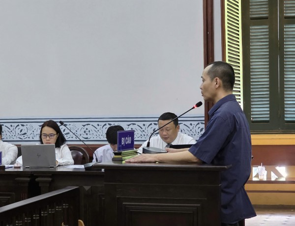 Làm giả hơn 12.000 phiếu thử nghiệm thức ăn chăn nuôi