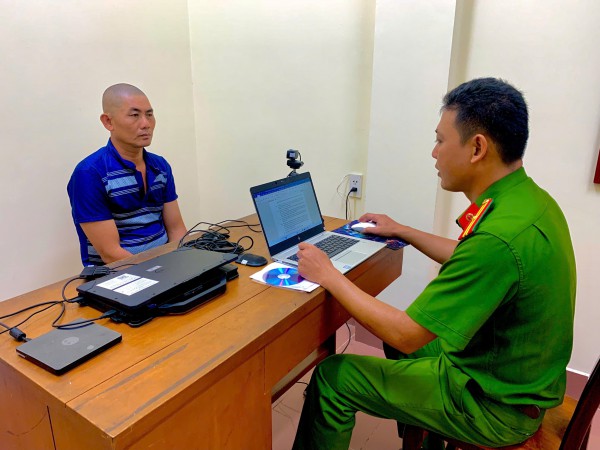 Mâu thuẫn tình cảm, bóp cổ người tình tử vong tại nhà trọ ở Vĩnh Long