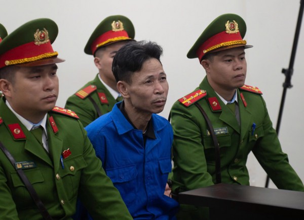 Mở lại phiên tòa vụ uống bia không trả tiền còn đốt quán, khiến 11 người chết