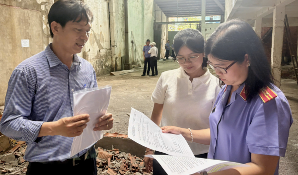 Nghị quyết 205 đi vào cuộc sống: Viện kiểm sát tham gia thu hồi đất công Nghị quyết 205 đi vào cuộc sống: Viện kiểm sát tham gia thu hồi đất công
