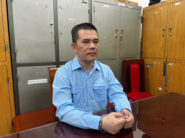 Ngọc ‘sùi’ bị khởi tố về hành vi cưỡng đoạt tài sản