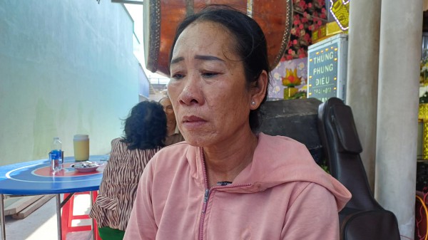 Người mẹ Cà Mau chết lặng nhận thi thể con gái, cháu ngoại