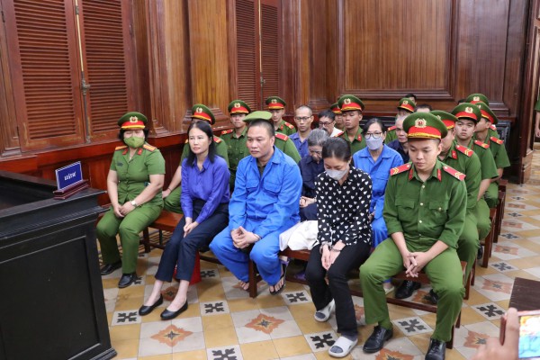 Nộp 66 tỉ đồng, Nguyễn Thị Thanh Nhàn được đề nghị tình tiết giảm nhẹ đặc biệt Nộp 66 tỉ đồng, Nguyễn Thị Thanh Nhàn được đề nghị tình tiết giảm nhẹ đặc biệt