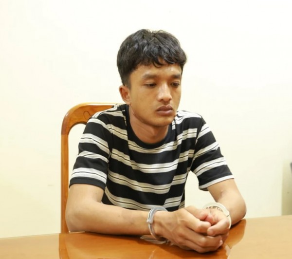 Nửa đêm lẻn vào nhà, khống chế cụ bà để cướp vàng