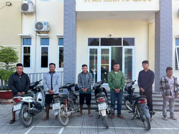 Phá đường dây cho người nước ngoài nhập cảnh trái phép, bắt giữ nhiều nghi phạm Phá đường dây cho người nước ngoài nhập cảnh trái phép, bắt giữ nhiều nghi phạm