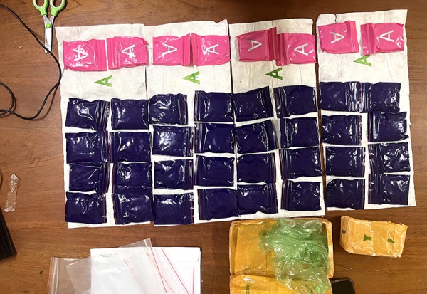 Quảng Bình: Nhiều lực lượng phối hợp bắt nghi phạm vận chuyển gần 8.000 viên ma túy