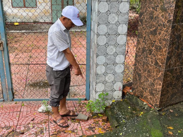 Quảng Ngãi: Bắt người đàn ông ném gạch khiến bé trai 12 tuổi bị thương Quảng Ngãi: Bắt người đàn ông ném gạch khiến bé trai 12 tuổi bị thương