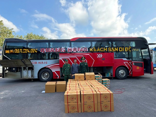 Quảng Trị: Bắt giữ 3 vụ vận chuyển hàng nhập lậu ở biên giới Quảng Trị: Bắt giữ 3 vụ vận chuyển hàng nhập lậu ở biên giới