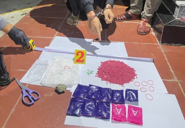 Quảng Trị: Giấu cả nghìn viên ma túy ở nghĩa địa để dùng dần Quảng Trị: Giấu cả nghìn viên ma túy ở nghĩa địa để dùng dần