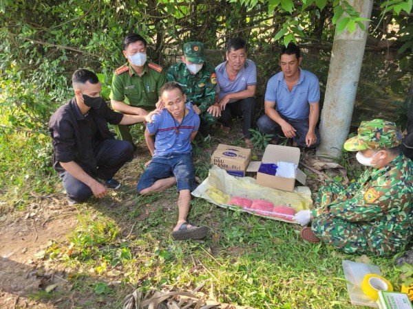 Quảng Trị: Phá vụ vận chuyển 18.000 viên ma túy ở biên giới