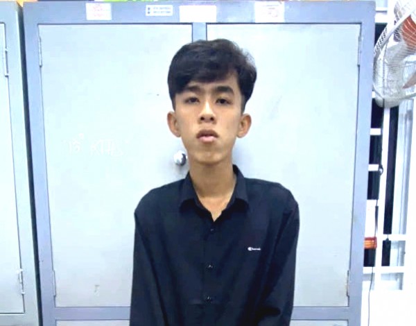 Quen bạn trai qua Zalo, bé gái 15 tuổi bị dụ dỗ giao cấu nhiều lần