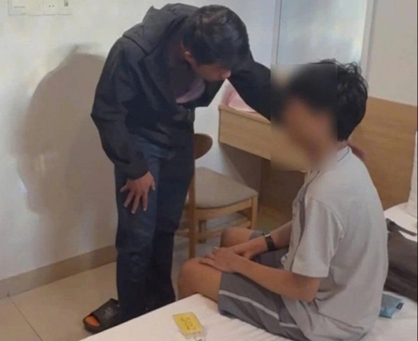 Sinh viên sập bẫy 'bắt cóc online', gia đình bị đòi chuyển khoản 550 triệu đồng Sinh viên sập bẫy 'bắt cóc online', gia đình bị đòi chuyển khoản 550 triệu đồng