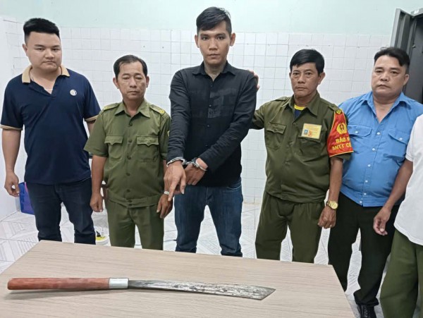 TP.HCM: Khởi tố thanh niên dùng dao chém người gây thương tích 1%