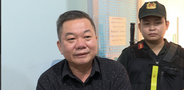 TP.HCM: Truy tố 30 giám đốc, cán bộ 'phù phép' hàng ngàn hồ sơ sát hạch lái xe TP.HCM: Truy tố 30 giám đốc, cán bộ 'phù phép' hàng ngàn hồ sơ sát hạch lái xe