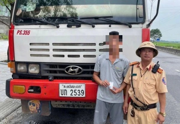 Tài xế dương tính ma túy và không có giấy phép lái xe bị phạt 54 triệu Tài xế dương tính ma túy và không có giấy phép lái xe bị phạt 54 triệu