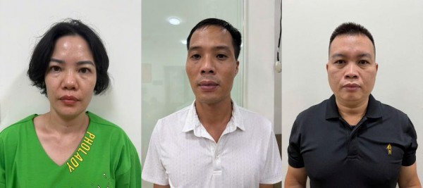 Tạm giữ bác sĩ phụ khoa 'rởm' và 2 'cò mồi' Tạm giữ bác sĩ phụ khoa 'rởm' và 2 'cò mồi'