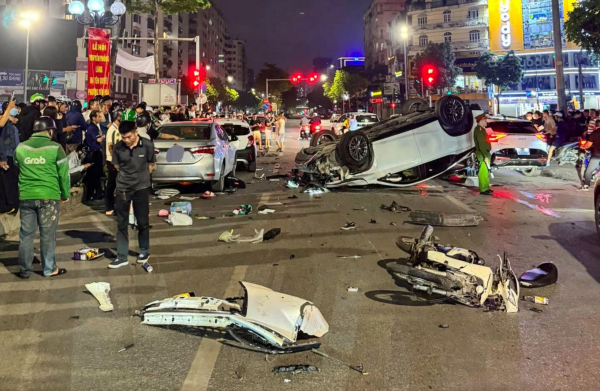 Tạm giữ hình sự tài xế xe Lexus gây tai nạn liên hoàn ở Hà Nội