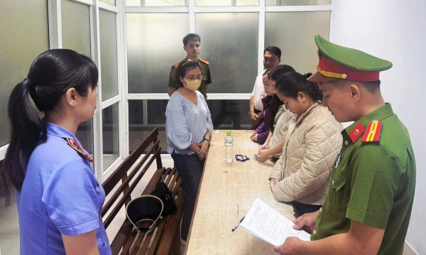 Tham gia mua bán hóa đơn khống hơn 8,9 tỉ đồng, giám đốc xăng dầu bị bắt