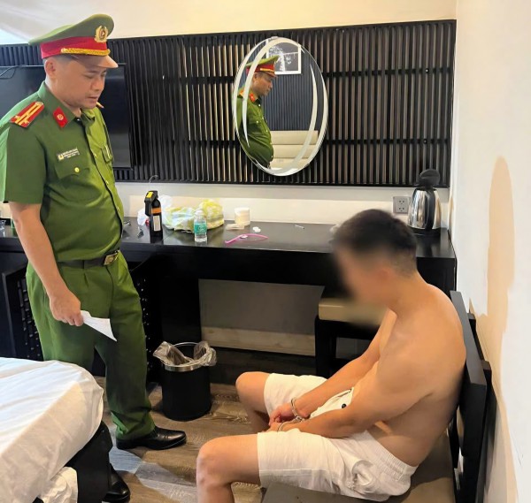 Thiếu tướng Nguyễn Hữu Hợp: Mạnh tay truy quét hàng giả, ma túy trong mùa lễ hội