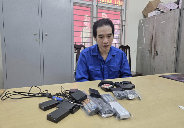 Thủ đoạn của tài xế chế thiết bị hack hệ thống giám sát của Xanh SM