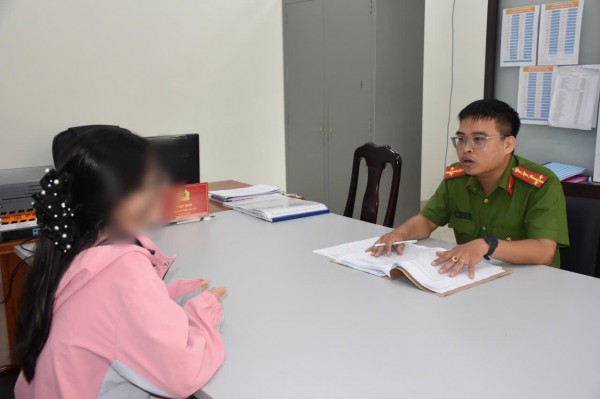 Thủ đoạn thao túng tâm lý của băng nhóm lừa đảo trong phi vụ 'bắt cóc online'