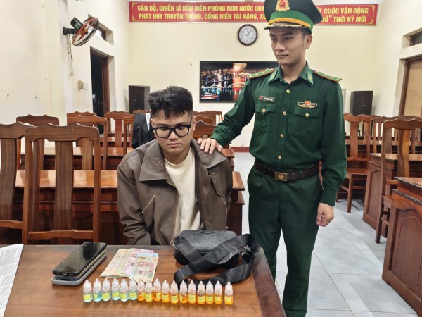 Triệt phá đường dây bán tinh dầu ma túy cho giới trẻ Triệt phá đường dây bán tinh dầu ma túy cho giới trẻ