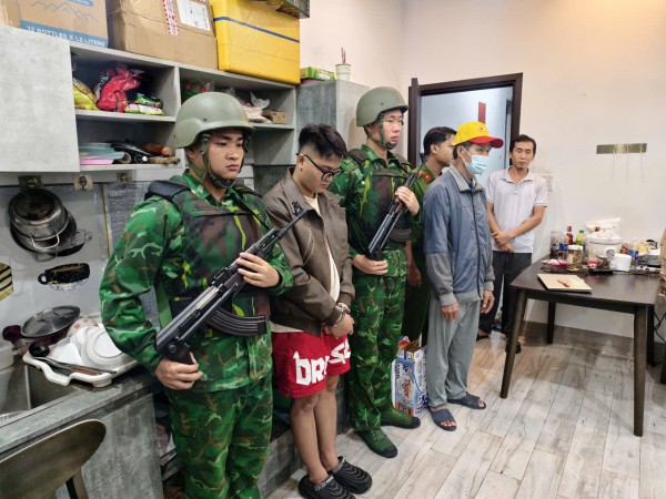 Triệt phá đường dây bán tinh dầu ma túy cho giới trẻ Triệt phá đường dây bán tinh dầu ma túy cho giới trẻ