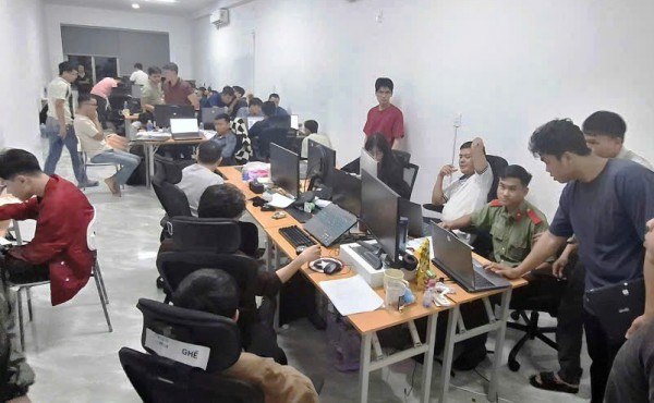 Triệt phá đường dây lập trình, vận hành website cờ bạc núp bóng công ty công nghệ Triệt phá đường dây lập trình, vận hành website cờ bạc núp bóng công ty công nghệ