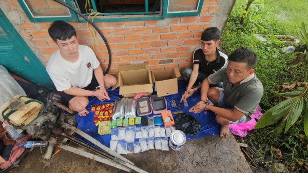 Triệt phá đường dây mua bán trái phép chất ma túy, thu giữ nhiều súng đạn