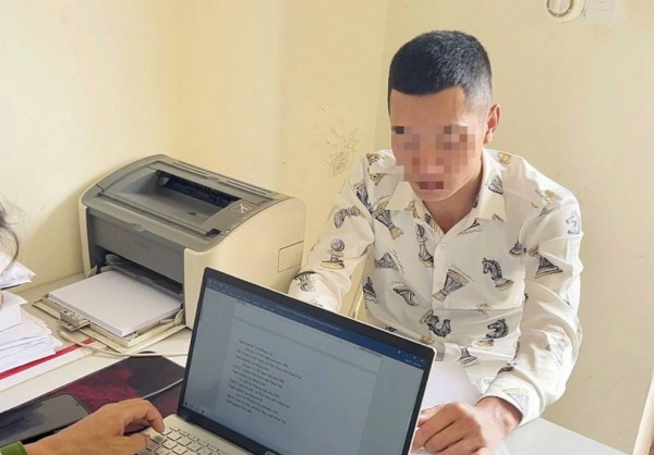 Triệu tập người cầm 2 viên gạch hành hung nam shipper ở Hưng Yên