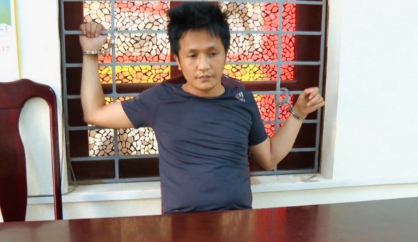 Trung tá công an bị đối tượng nghiện ma túy đâm trọng thương Trung tá công an bị đối tượng nghiện ma túy đâm trọng thương