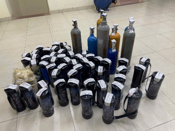 Tuấn 'Gốm', chủ quán karaoke Monaza, cùng nhiều nhân viên bị tạm giữ hình sự Tuấn 'Gốm', chủ quán karaoke Monaza, cùng nhiều nhân viên bị tạm giữ hình sự