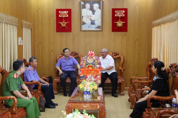 Viện KSND TP.HCM chung tay ‘vì một cái Tết ấm no’ trọn vẹn