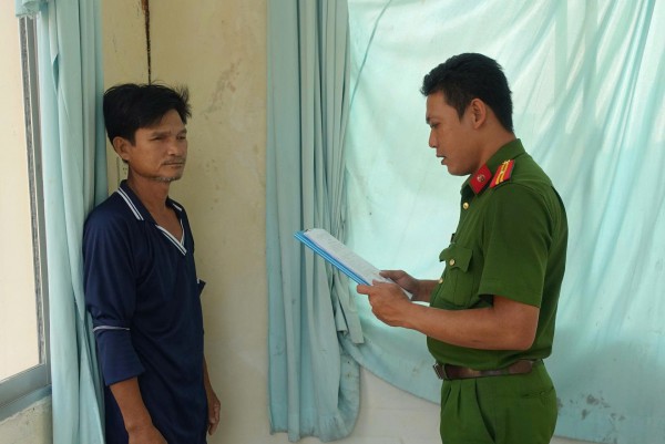 Vĩnh Long: Bị dọa đánh, dùng dao đâm chết người