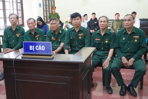 Vụ 6 cựu chiến binh kêu oan sau khi ra tù: Đề nghị đổi kiểm sát viên Vụ 6 cựu chiến binh kêu oan sau khi ra tù: Đề nghị đổi kiểm sát viên